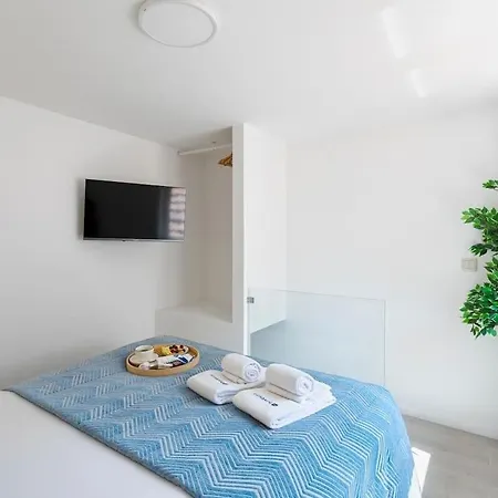 Authentic Retreat By Hostwise Holiday home