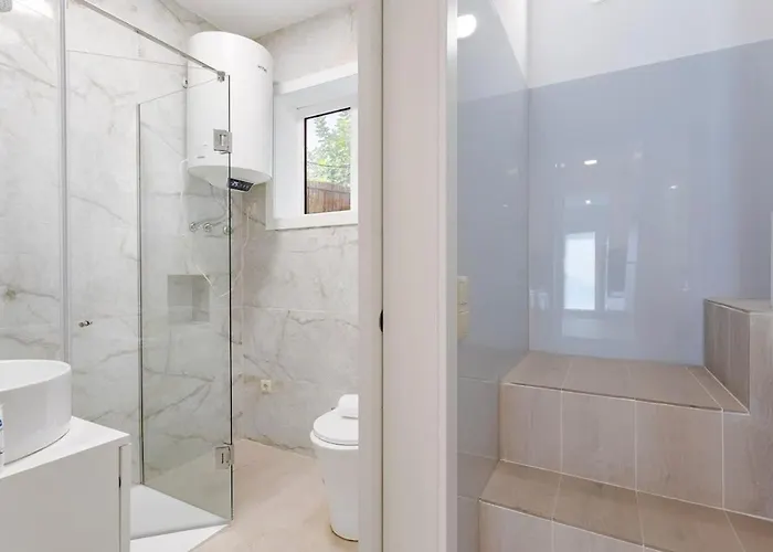 Authentic Retreat By Hostwise